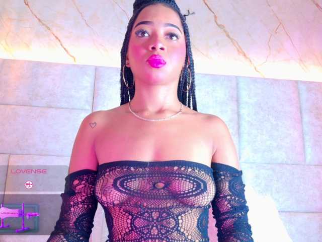 KarolBlanco live cam on BongaCams
