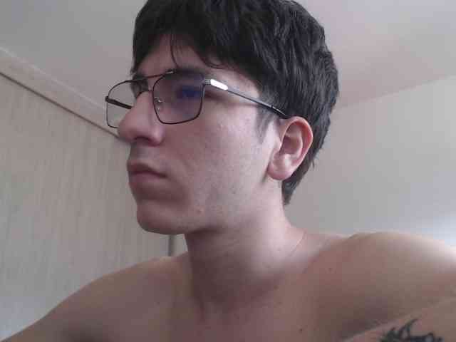 Allekey Live Webcam on BongaCams