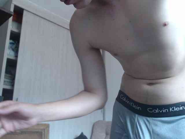 Allekey Live Webcam on BongaCams
