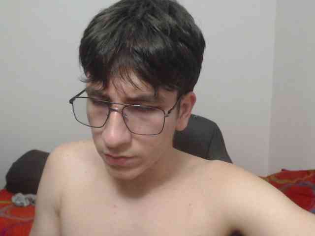 Allekey Live Webcam on BongaCams