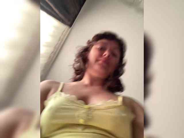 KatrinZeta webcam
