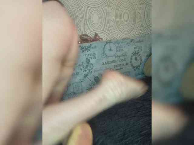 SexyMilfa29 webcam