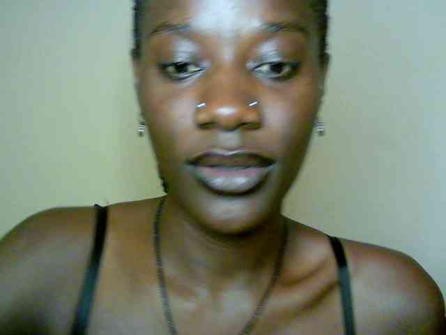 Savagetonguee webcam