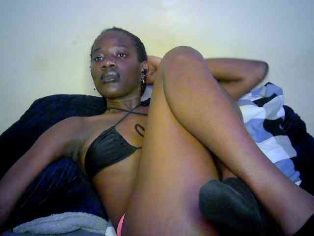 Savagetonguee webcam