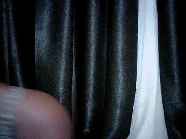 Savagetonguee webcam
