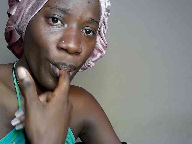 Model: Savagetonguee