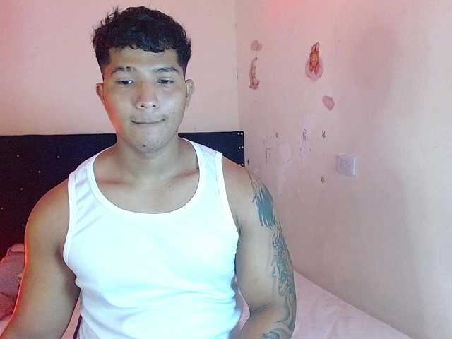 latihotlove live cam on 