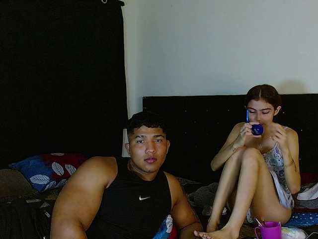 latihotlove live cam on BongaCams
