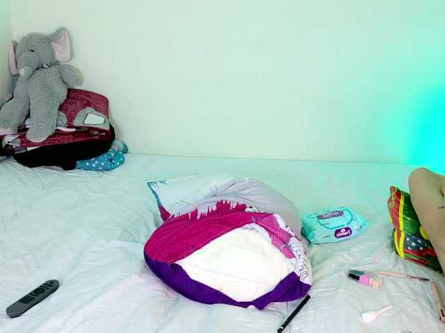 latihotlove live cam on BongaCams