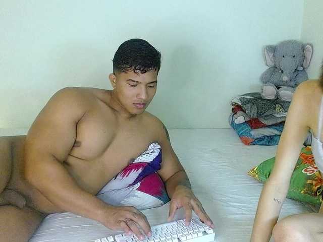 latihotlove live cam on BongaCams