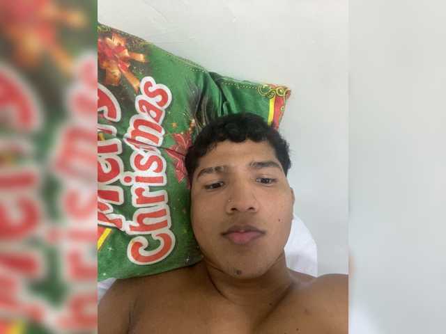 latihotlove live cam on BongaCams