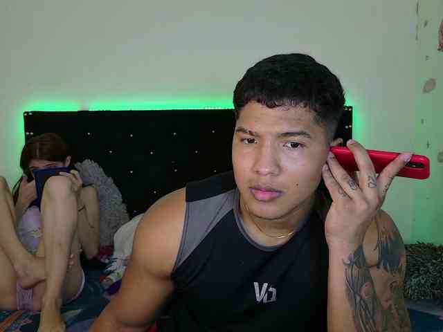 Modelo: latihotlove