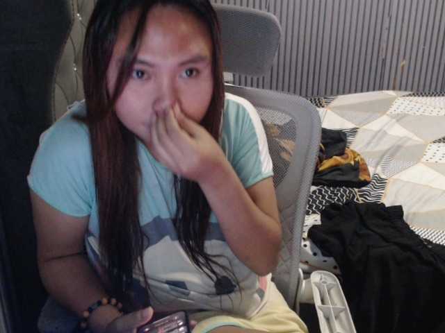 sweetdreamslea live cam on BongaCams