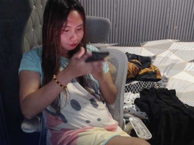 sweetdreamslea live cam on BongaCams