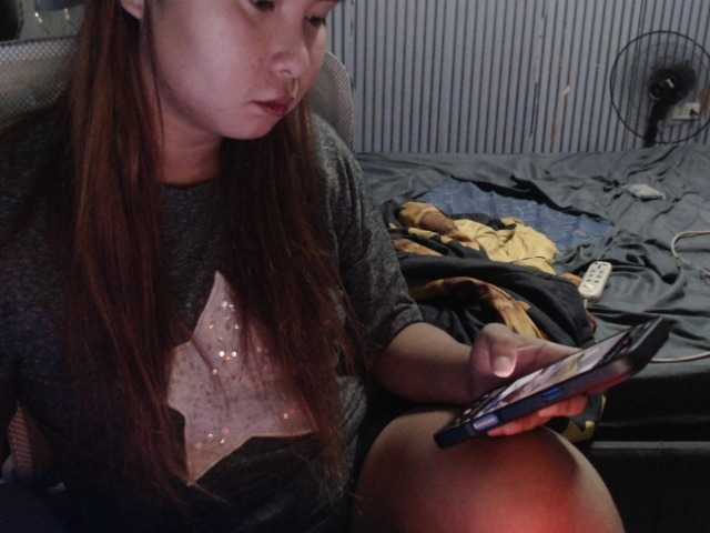 sweetdreamslea live cam on BongaCams