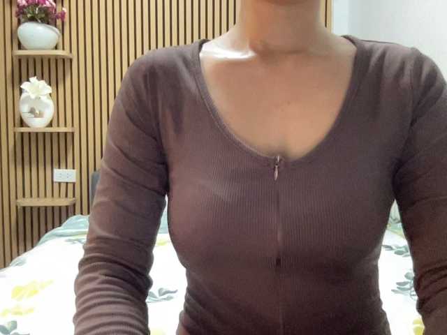EmmaSean live cam on BongaCams