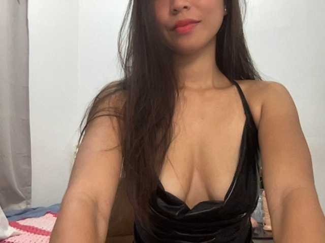 EmmaSean live cam on BongaCams