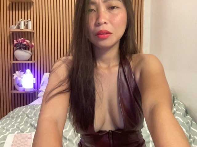 EmmaSean live cam on BongaCams