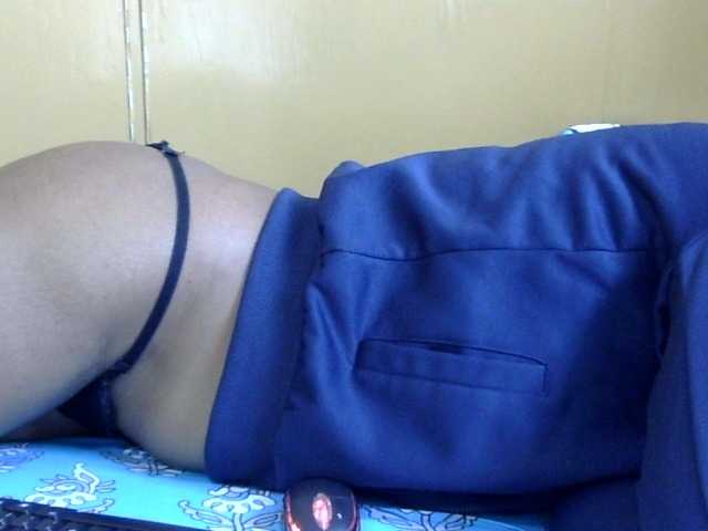 maya-pretty live cam on BongaCams