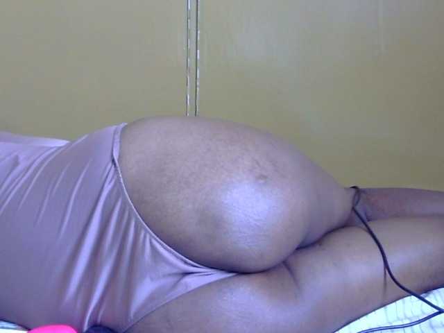 maya-pretty live cam on BongaCams