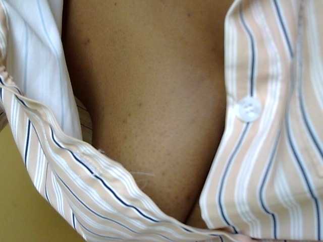 maya-pretty live cam on BongaCams
