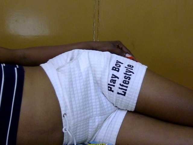 maya-pretty webcam