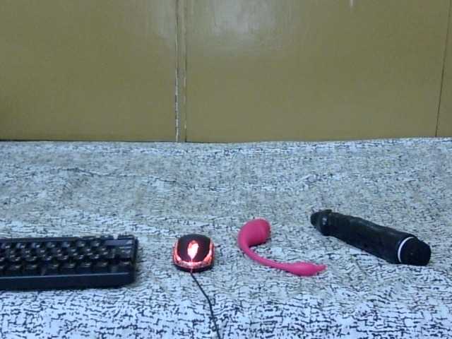 maya-pretty live cam on BongaCams
