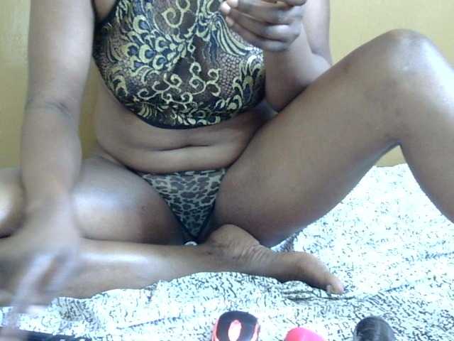 maya-pretty live cam on BongaCams