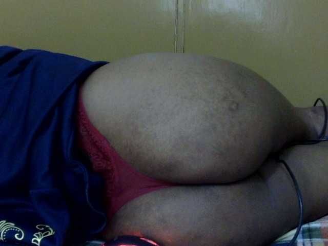 maya-pretty live cam on BongaCams