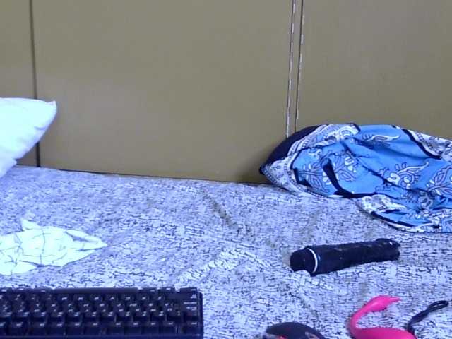 maya-pretty live webcam show