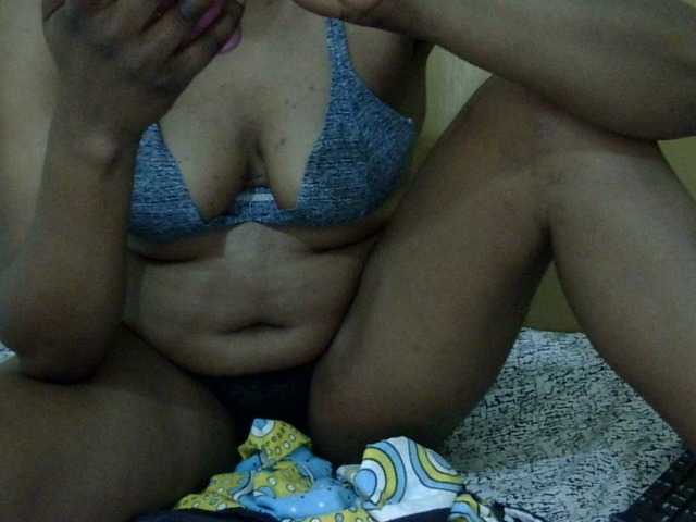 maya-pretty live cam on BongaCams