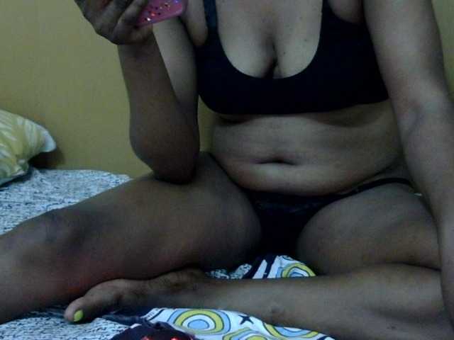 maya-pretty live cam on BongaCams