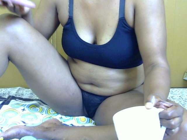 maya-pretty live cam on BongaCams
