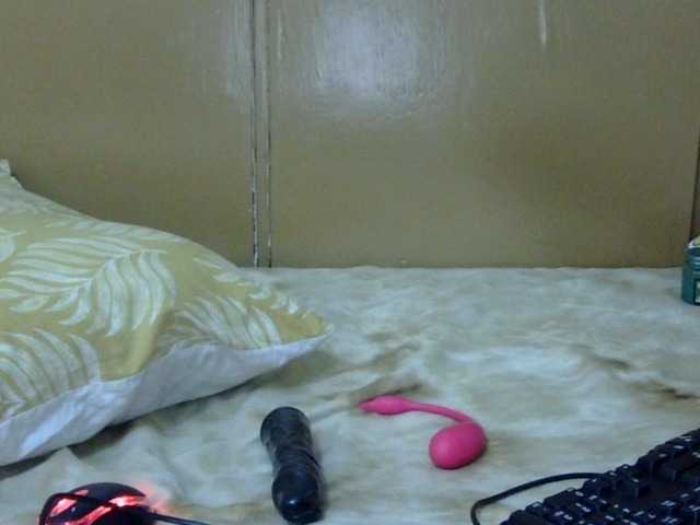 maya-pretty live cam on BongaCams