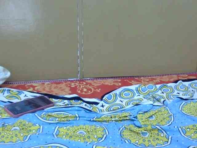 maya-pretty webcam