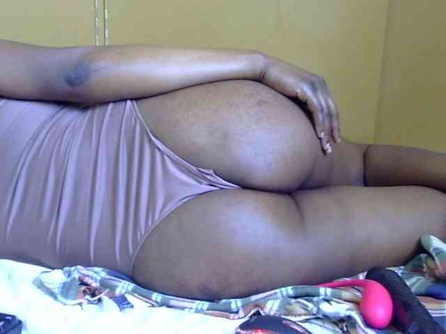 maya-pretty webcam