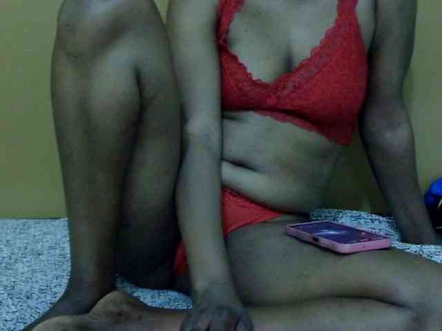 maya-pretty webcam