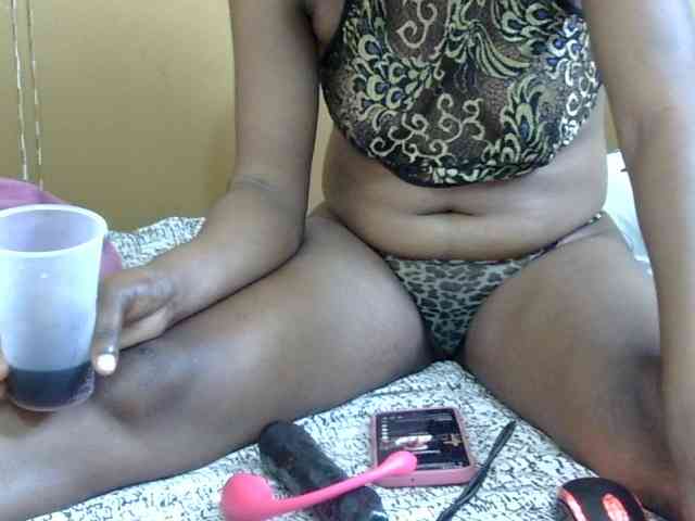 maya-pretty webcam