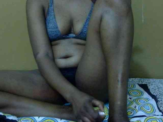 maya-pretty webcam
