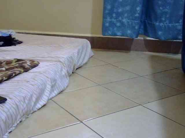 maya-pretty webcam