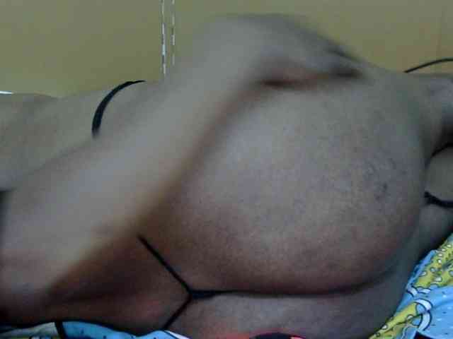 maya-pretty webcam