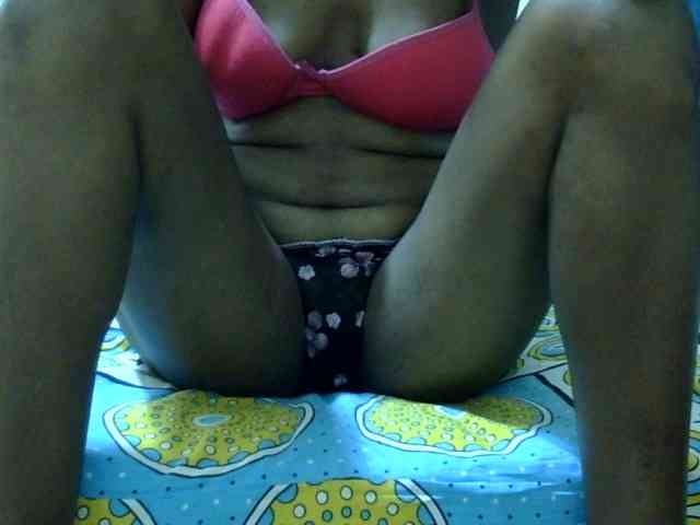 maya-pretty webcam