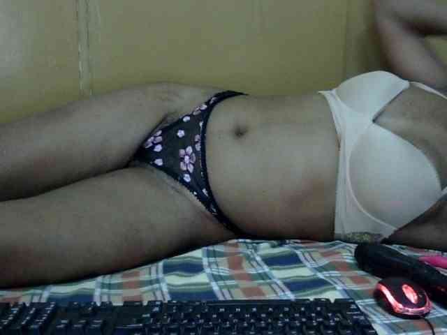 maya-pretty webcam