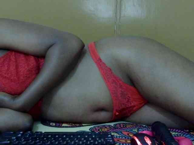 maya-pretty webcam