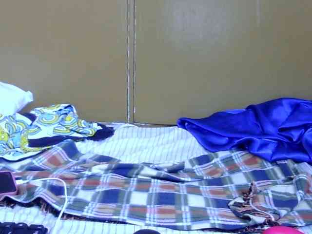maya-pretty webcam