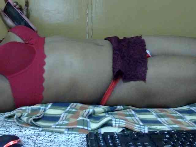 maya-pretty webcam