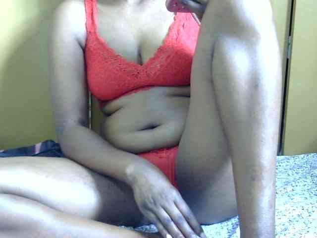 maya-pretty webcam
