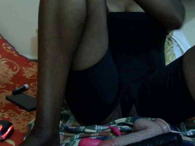 maya-pretty webcam