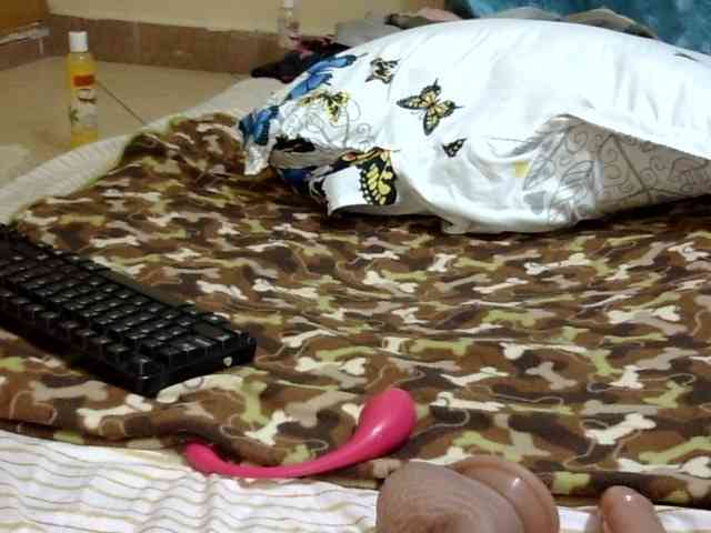 maya-pretty webcam