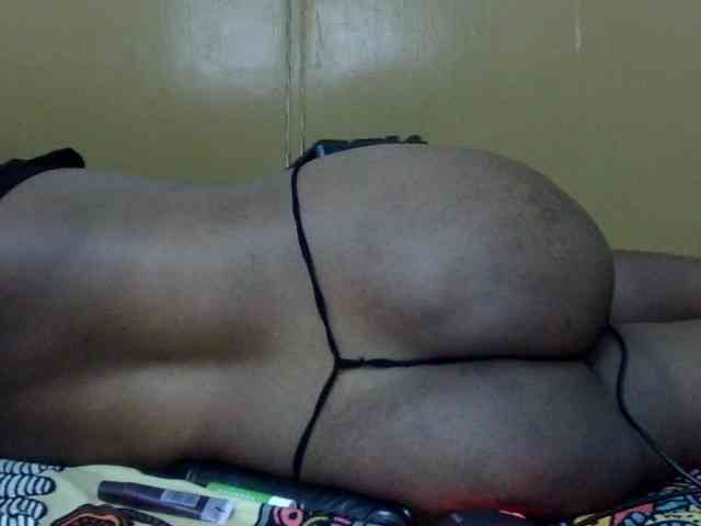 maya-pretty webcam